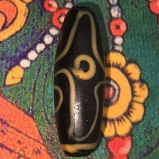 【木寶藏傳】六眼琉璃天珠   牧區迴流  百年老天珠  清代黃線琉璃天珠   珠體油潤磨損舒適   尺寸：41*14mm