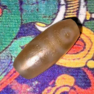 【木寶藏珠】三眼天珠 金皮色系 老珠子 磨損美麗  孔道壓痕舒適  有取藥痕跡  牧區迴流   包漿渾厚 尺寸：28.5